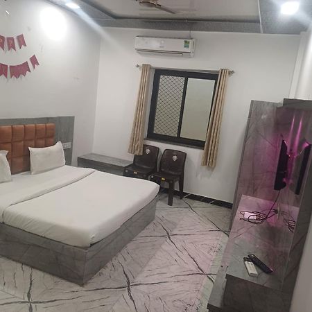 Sr Resort Pushkar Bagian luar foto