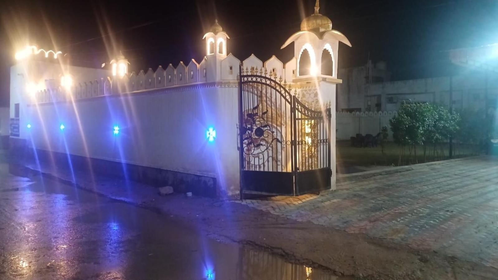 Sr Resort Pushkar Bagian luar foto